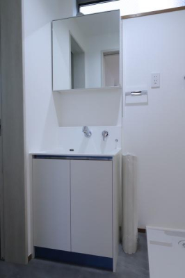 ���{���s����撷�g�Z��4���ڂ̒��È�ˌ��Ă̐��ʑ�E���ʏ�