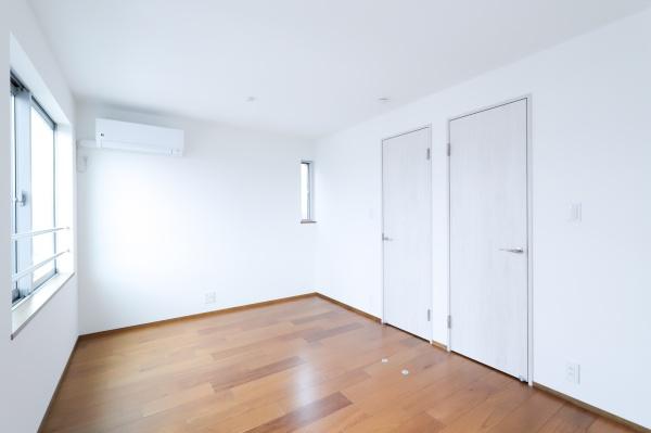 ���{���s����撷�g�Z��4���ڂ̒��È�ˌ��Ă̗m��