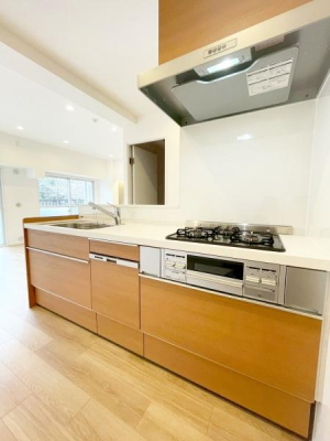 ���{�L���s���q��2���� 8�̒��Ã}���V�����̃L�b�`��