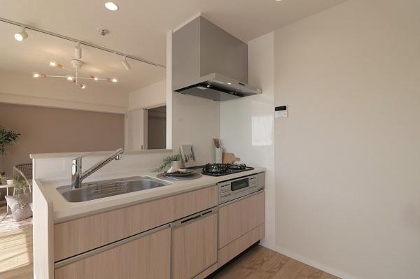 ���{��^�s�勴���̒��Ã}���V�����̃L�b�`��