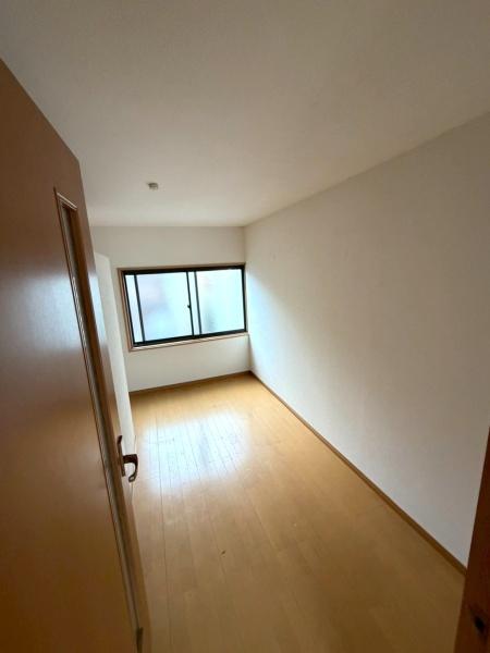 大阪府堺市西区浜寺石津町東4丁の中古テラスハウスの洋室