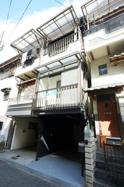 ���{���s�����c��3���ڂ̒��È�ˌ��Ă̌��n�O�ώʐ^