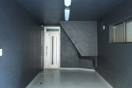 ���{���s�����c��3���ڂ̒��È�ˌ��Ă̒��ԏ�