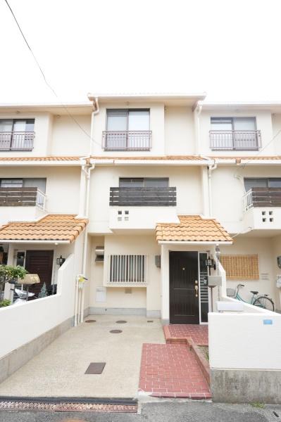 ���{�L���s��������1���ڂ̒��Ãe���X�n�E�X�̌��n�O�ώʐ^