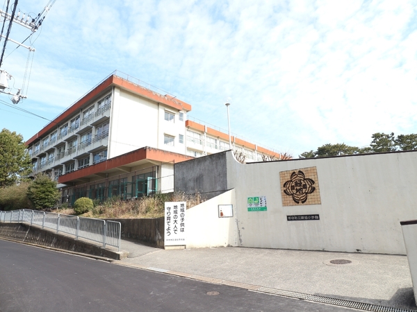 ���{�L���s��������1���ڂ̒��Ãe���X�n�E�X�̎��ӊ�