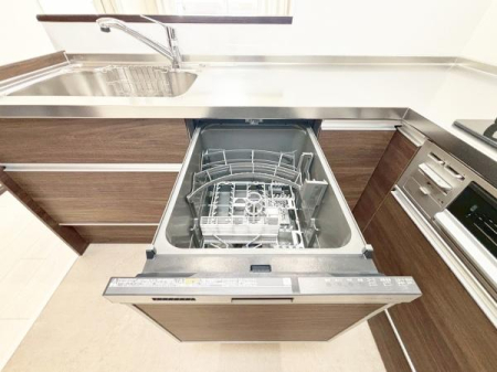 ���{���s��������3���� 5-4�̒��Ã}���V�����̃L�b�`��