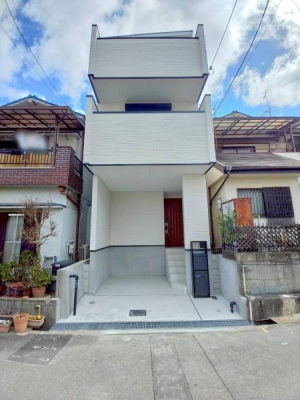 ���{�����s��a���̐V�z��ˌ��Ă̌��n�O�ώʐ^