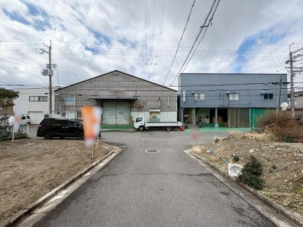 ���{�����s�ߐ�5���ڂ̓y�n�̑O�ʓ��H�܂ތ��n�ʐ^