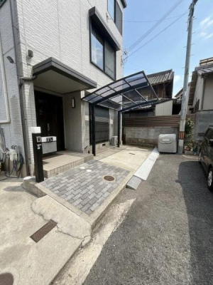 ���{�����s��]�{��4���ڂ̒��È�ˌ��Ă̒��ԏ�