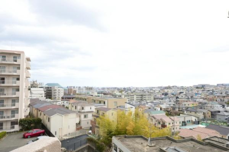 ���{�L���s���u1���ڂ̒��Ã}���V�����̏Z�˂���̒��]�ʐ^