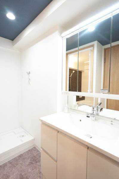 ���{�L���s���u1���ڂ̒��Ã}���V�����̐��ʑ�E���ʏ�