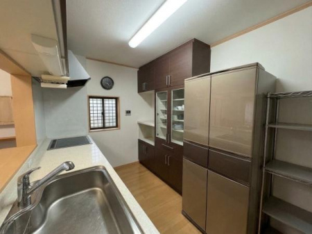 ���{�����s��@�k3���ڂ̒��È�ˌ��ẴL�b�`��