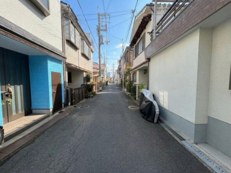 ���{�����s��@�k3���ڂ̓y�n�̑O�ʓ��H�܂ތ��n�ʐ^