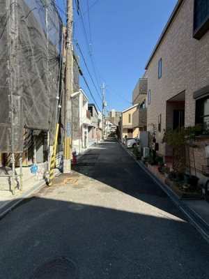 ���{�Q����s���V���̐V�z��ˌ��Ă̑O�ʓ��H�܂ތ��n�ʐ^