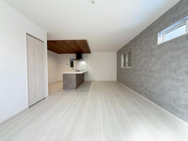 ���{�Q����s���V���̐V�z��ˌ��Ẵ��r���O