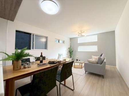 ���{�Q����s���V���̐V�z��ˌ��Ẵ��r���O