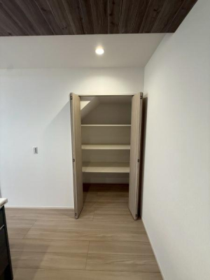 ���{�Q����s���V���̐V�z��ˌ��Ă̎��[