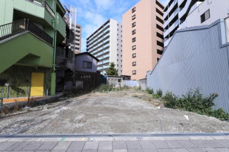 ���{���s����敽��{��1���ڂ̓y�n�̌��n�y�n�ʐ^