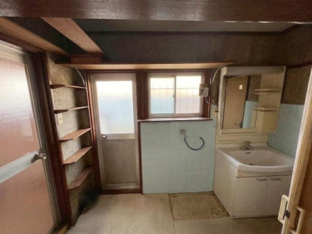 ���{�����s���L�Y���̒��È�ˌ��Ă̐��ʑ�E���ʏ�