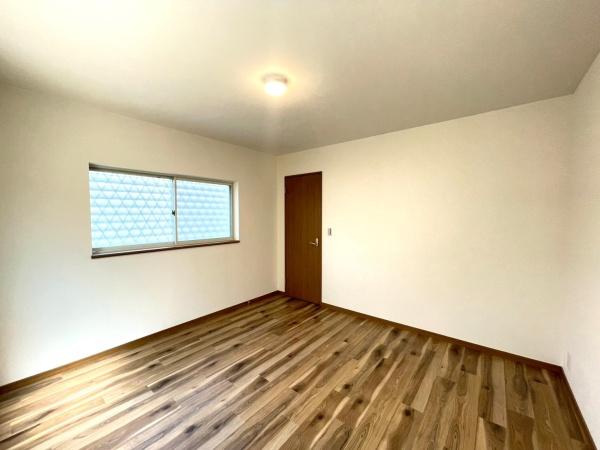 ���{���s����敽�쓌1���ڂ̒��È�ˌ��Ă̗m��