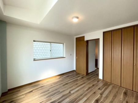 ���{���s����敽�쓌1���ڂ̒��È�ˌ��Ă̗m��