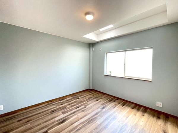 ���{���s����敽�쓌1���ڂ̒��È�ˌ��Ă̗m��