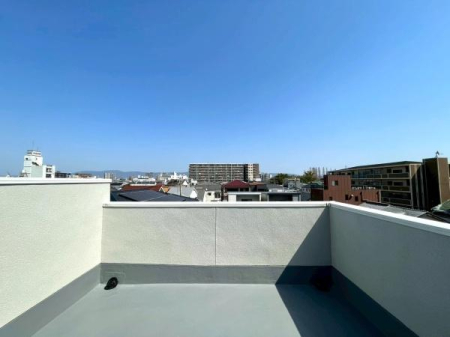 ���{���s����敽�쓌1���ڂ̒��È�ˌ��Ẵo���R�j�[