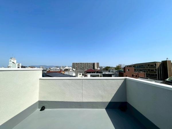 ���{���s����敽�쓌1���ڂ̒��È�ˌ��Ẵo���R�j�[