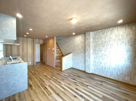 ���{���s����敽�쓌1���ڂ̒��È�ˌ��Ẵ��r���O