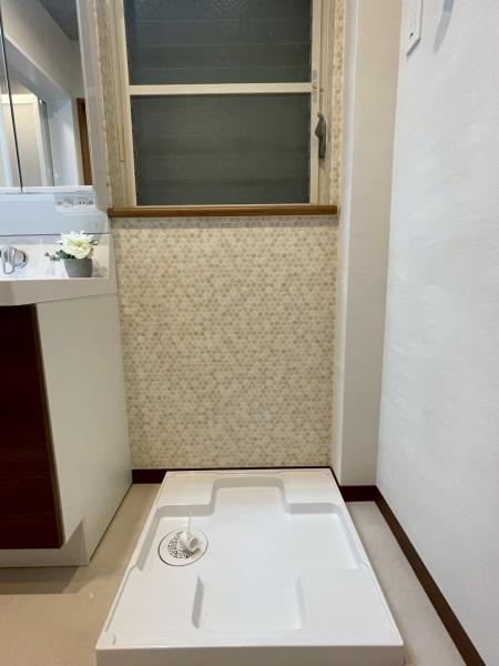 ���{���s����敽�쓌1���ڂ̒��È�ˌ��Ă̐��ʑ�E���ʏ�