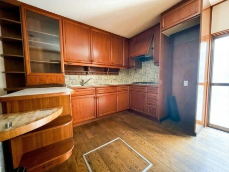 ���{�����s����{�ʐ�1���ڂ̒��È�ˌ��ẴL�b�`��