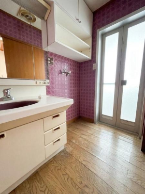 ���{�����s����{�ʐ�1���ڂ̒��È�ˌ��Ă̐��ʑ�E���ʏ�