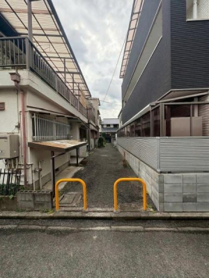 ���{��^�s�㓇���̒��È�ˌ��Ă̑O�ʓ��H�܂ތ��n�ʐ^