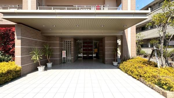 ���{���s����敽�쓌1���ڂ̒��Ã}���V�����̌���