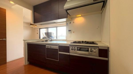 ���{���s����敽�쓌1���ڂ̒��Ã}���V�����̃L�b�`��