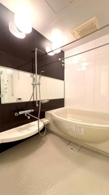 ���{���s����敽�쓌1���ڂ̒��Ã}���V�����̗���