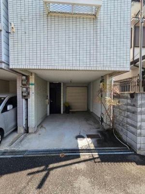 ���{���s������A��1���ڂ̒��È�ˌ��Ă̒��ԏ�