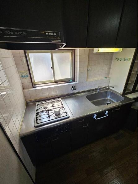 ���{���s������A��1���ڂ̒��È�ˌ��ẴL�b�`��