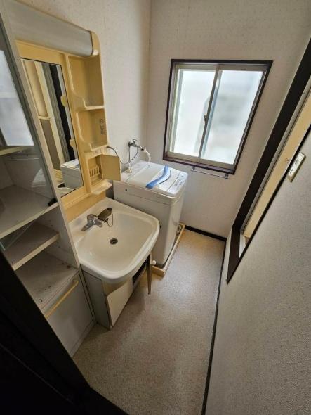 ���{���s������A��1���ڂ̒��È�ˌ��Ă̐��ʑ�E���ʏ�