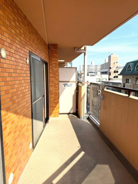 ���{���s����敽���1���ڂ̒��Ã}���V�����̃o���R�j�[