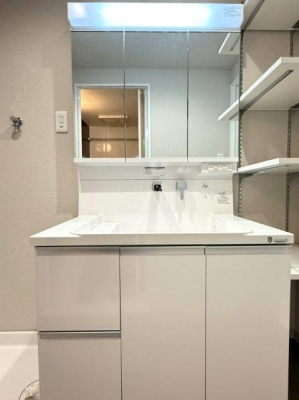 ���{���s����敽���1���ڂ̒��Ã}���V�����̐��ʑ�E���ʏ�