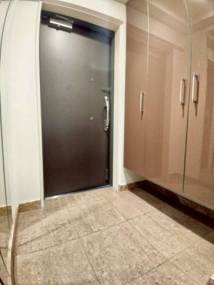 ���{�����s�l�𒬂̒��Ã}���V�����̌���