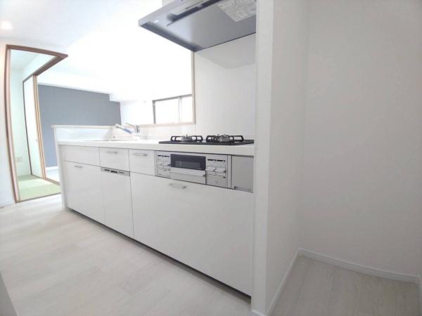 ���{�����s�l�𒬂̒��Ã}���V�����̃L�b�`��