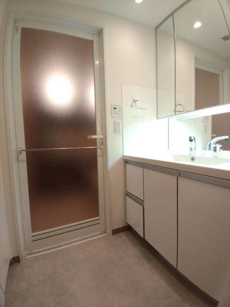 ���{�����s�l�𒬂̒��Ã}���V�����̐��ʑ�E���ʏ�