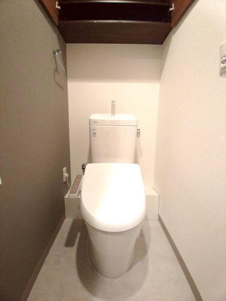 ���{�����s�l�𒬂̒��Ã}���V�����̃g�C��