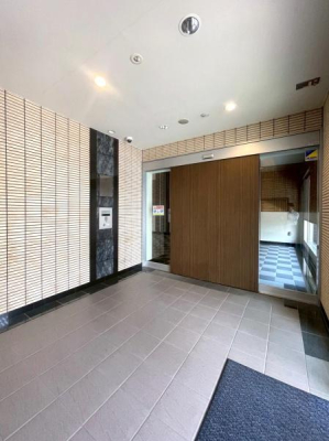 ���{���s����敽��{��1���ڂ̒��Ã}���V�����̃G���g�����X