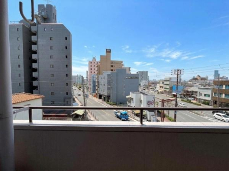 ���{���s�����V����1���ڂ̒��Ã}���V�����̏Z�˂���̒��]�ʐ^