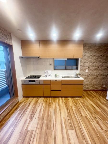 ���{��^�s��ΐ����̒��È�ˌ��ẴL�b�`��