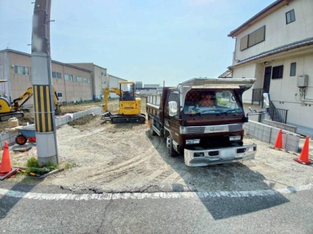 ���{�����s����2���ڂ̐V�z��ˌ��Ă̌��n�O�ώʐ^