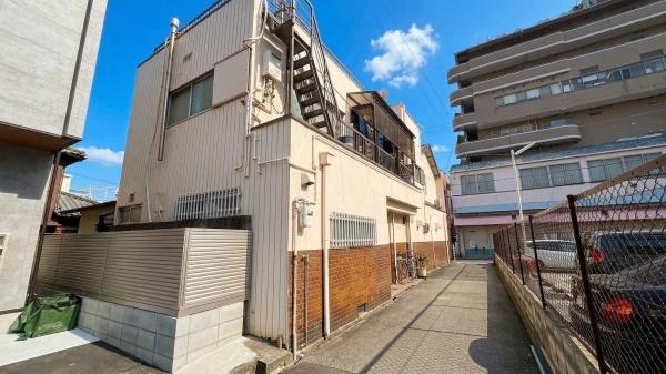 ���{���s����敽�쓌1���ڂ̓y�n�̌��n�y�n�ʐ^